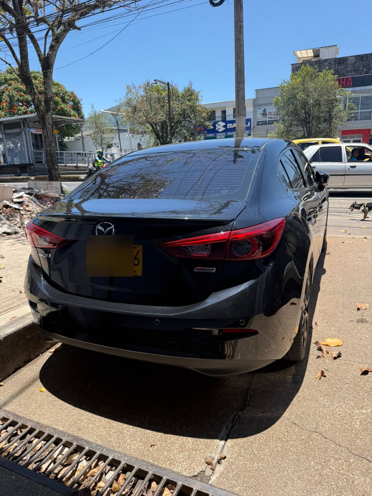 Mazda 3 Grand Touring 2015 · Exterior 4