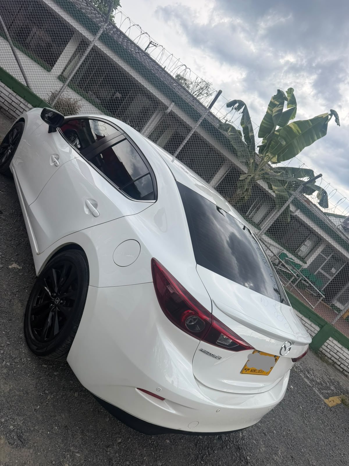 Mazda 3 Grand Touring 2018 · Exterior