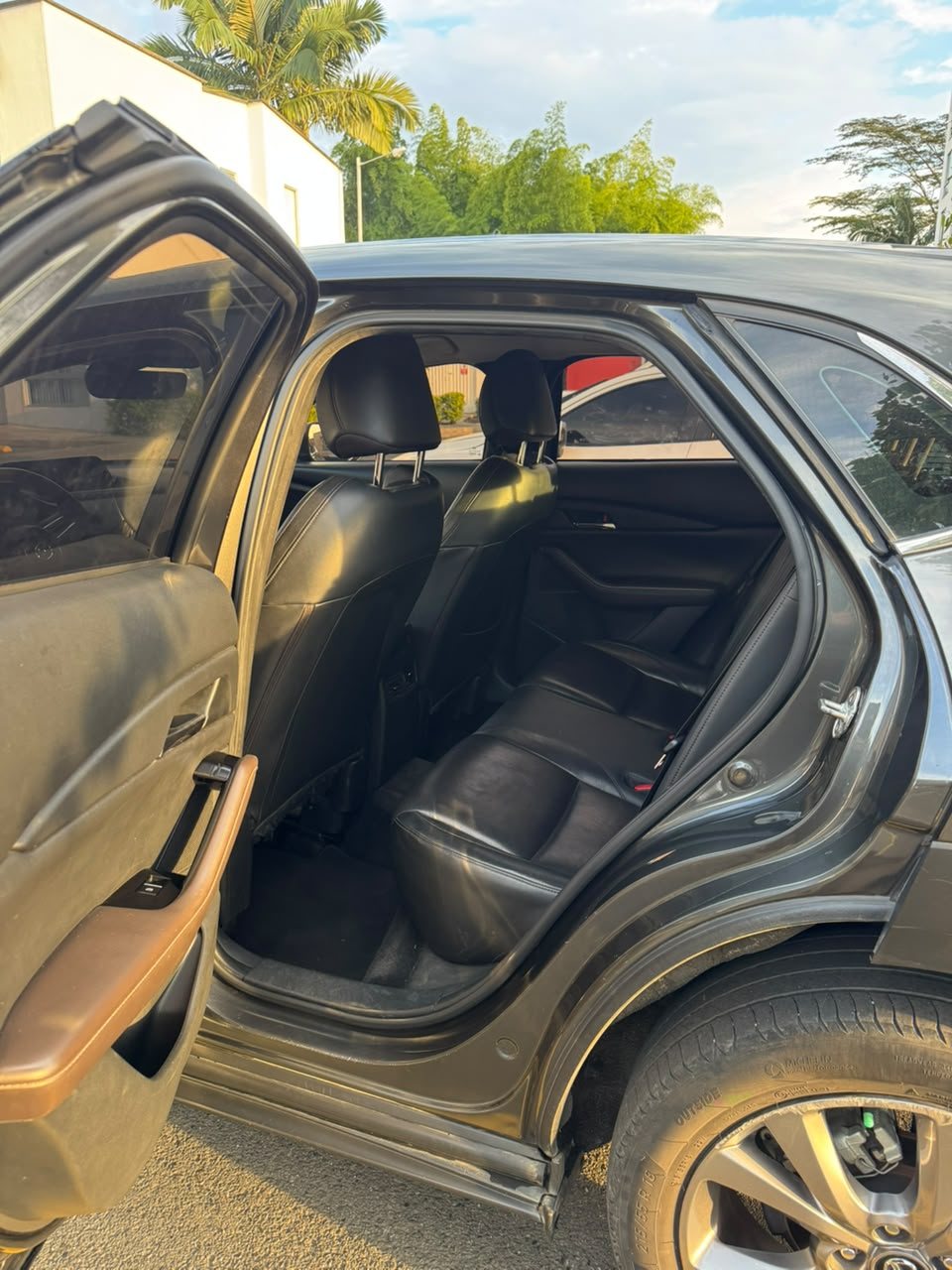Mazda CX-30 Grand Touring Híbrida 2023 · Interior