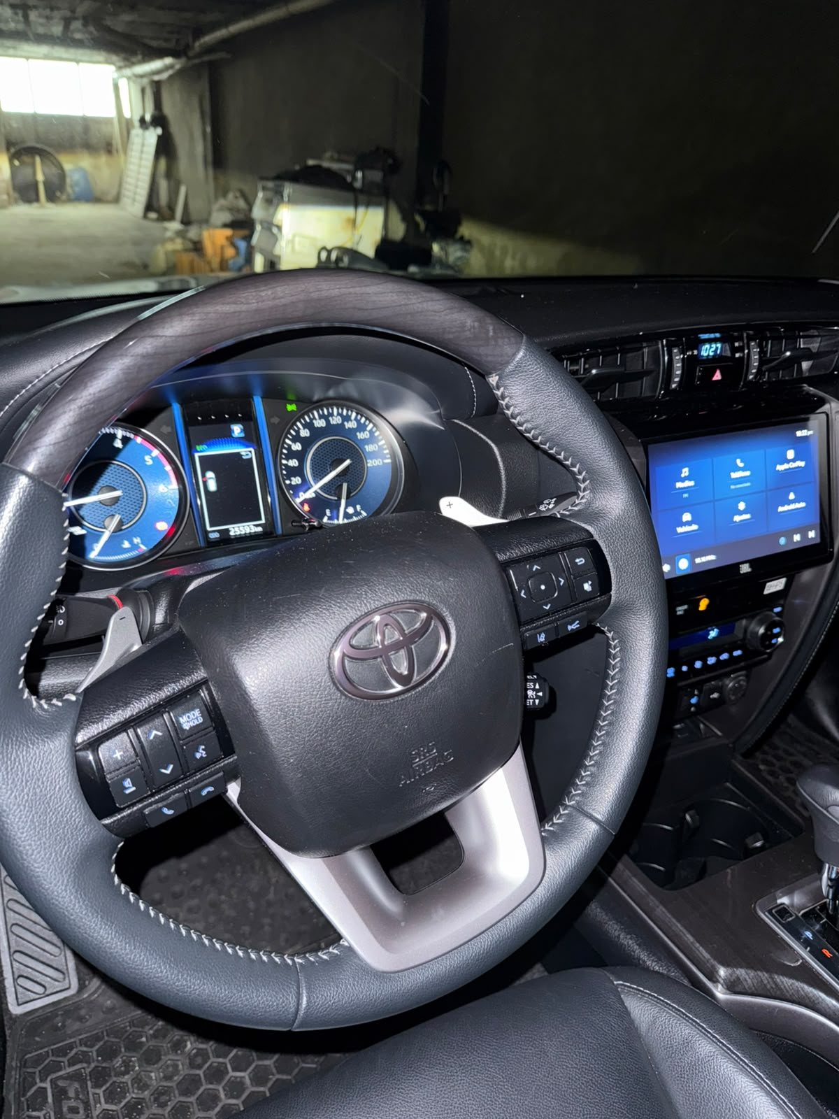 Toyota Fortuner SRV 2024 · Tablero