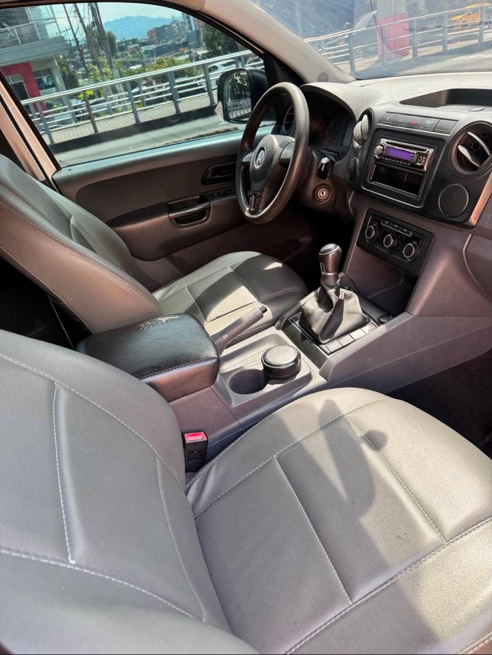 Volkswagen Amarok Andina 2014 · Interior